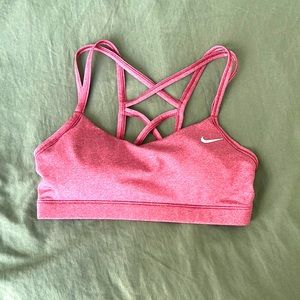 NIKE small sports bra pink